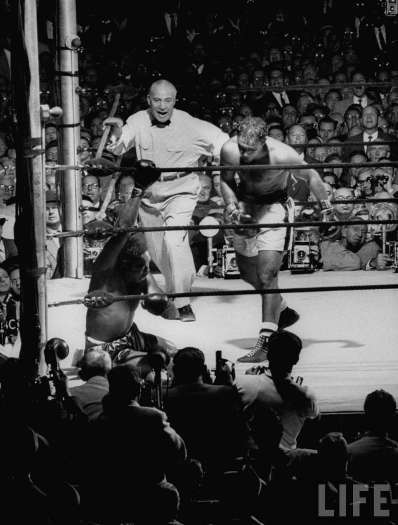 Rocky Marciano vs. Archie Moore in 1955 at Yankee Stadium (CLICK PHOTO TO VIEW FIGHT ACTION)