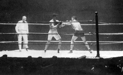 Champion Jack Dempsey vs. Bill Brennan in 1920