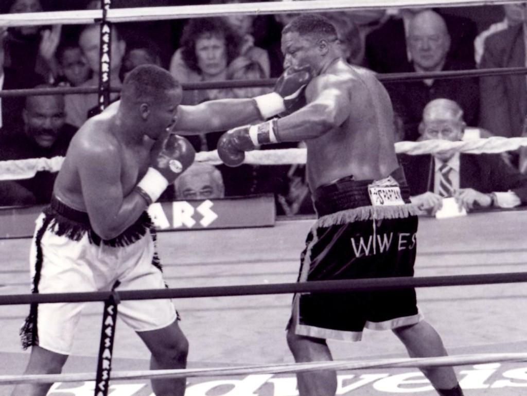 Tim Witherspoon vs. Ray Mercer in * (PHOTO BY ALEX RINALDI)