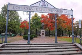 Statue of Lou Costello in Patterson, New Jersey.