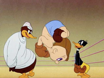 31-daffy-duck-boxes-elmer-fudd