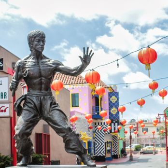 Bruce Lee statue in Los Angeles' Chinatown