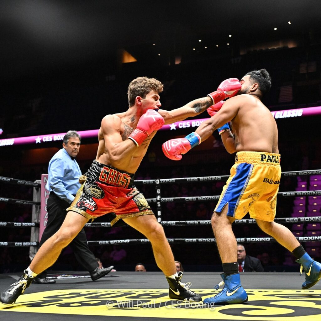 Gianni Ligouri (L) going after Alejandro Medina de la Rosa (R) photo by Will Paul CES