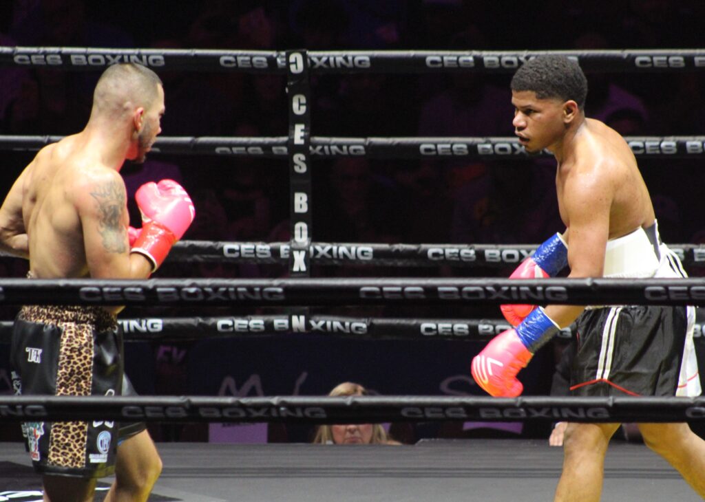 Kevin Walsh (L) looks for an opening against Jose Nunez Sosa. (photo by Laila Lang)
