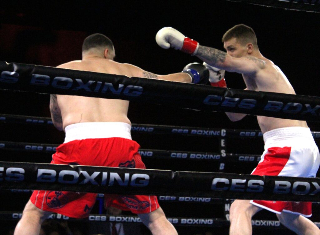 Slawomir Bohdziewicz jags at Jose Carlos Rivera.